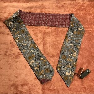 NWT Jim Shore Ponytail Silk Scarf